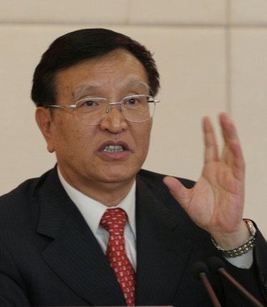 張國(guó)寶委員：保障能源安全 在開"源"節(jié)"油"上想轍